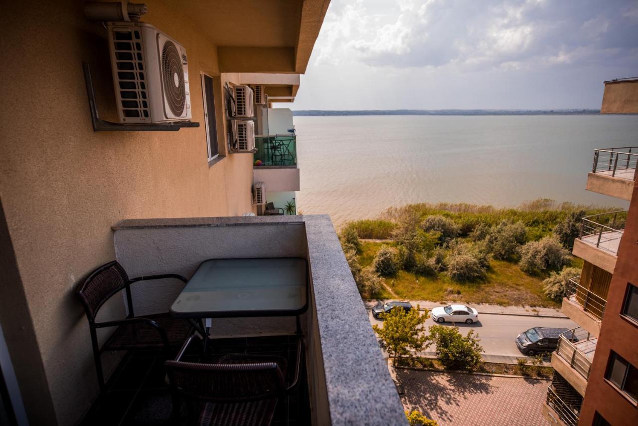 Moonlight Apartment Mamaia