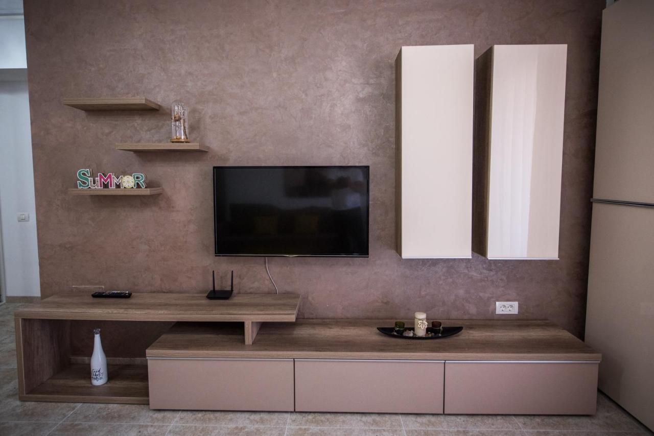 Moonlight Apartment Mamaia