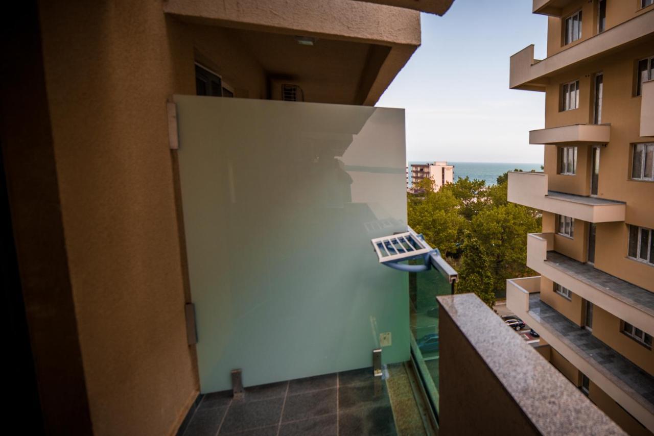 Moonlight Apartment Mamaia